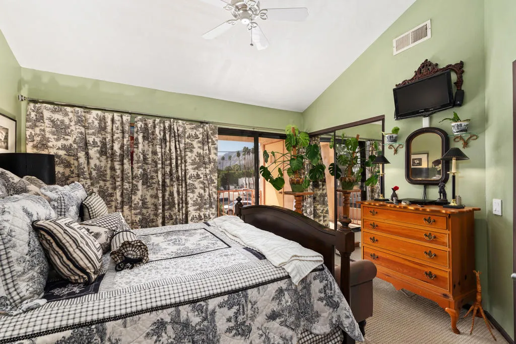 401 E Vista Chino 6, Palm Springs, California 92262 home-pic-12